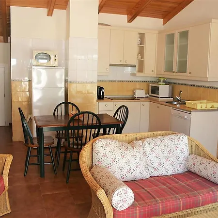 T2 Pine Sun Park * Olhos de Agua (Albufeira)